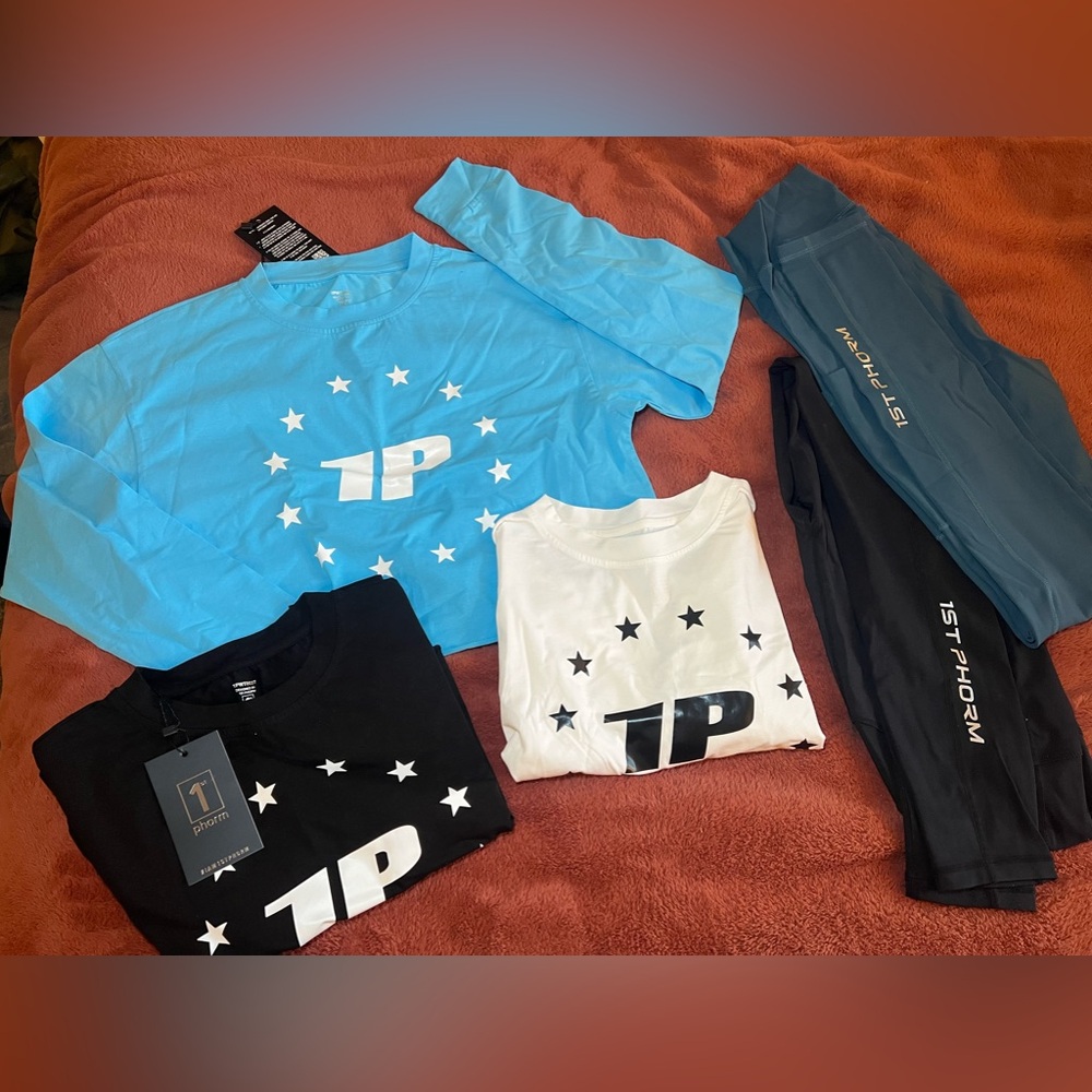 1st Phorm cropped long sleeve shirts and leggings.